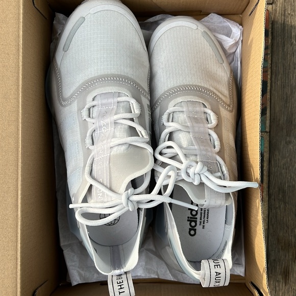 NMD - Picture 2 of 8